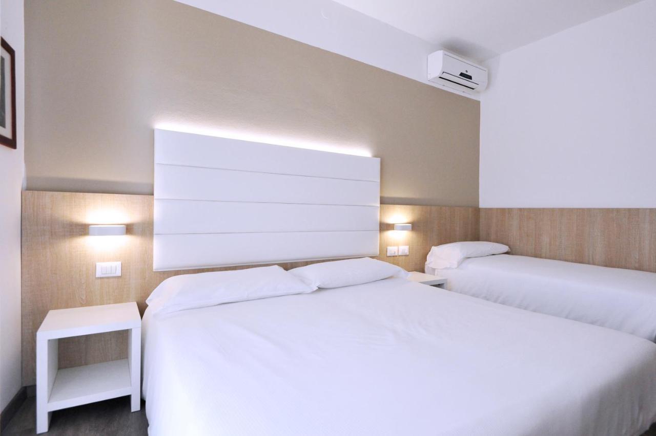 Hotel Etna Caorle Eksteriør billede