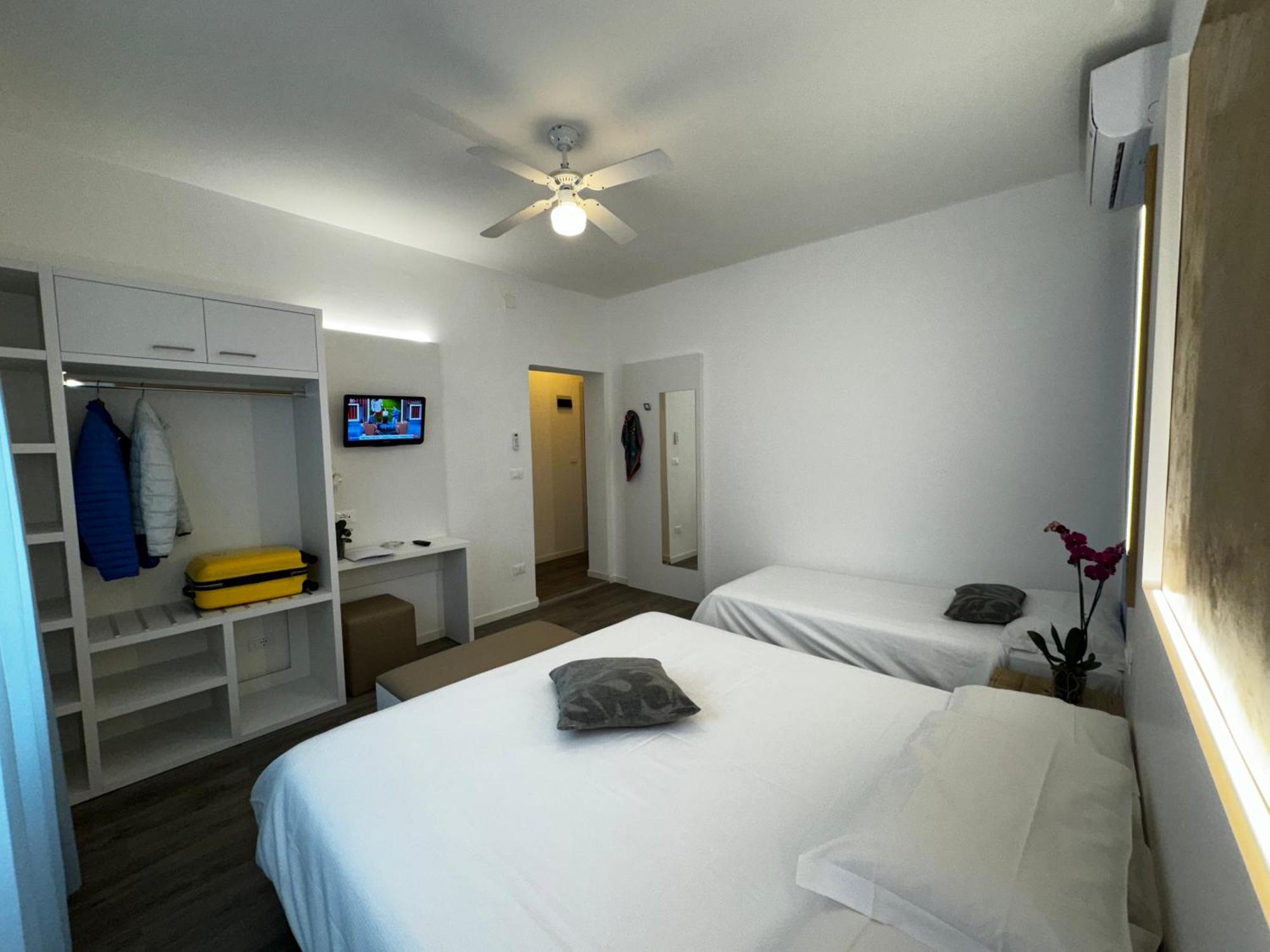 Hotel Etna Caorle Eksteriør billede