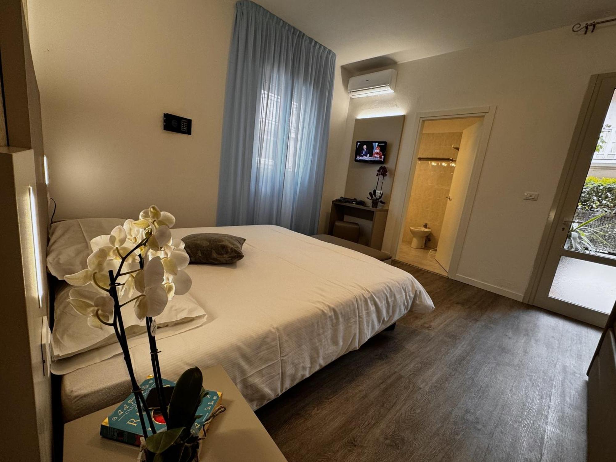 Hotel Etna Caorle Eksteriør billede