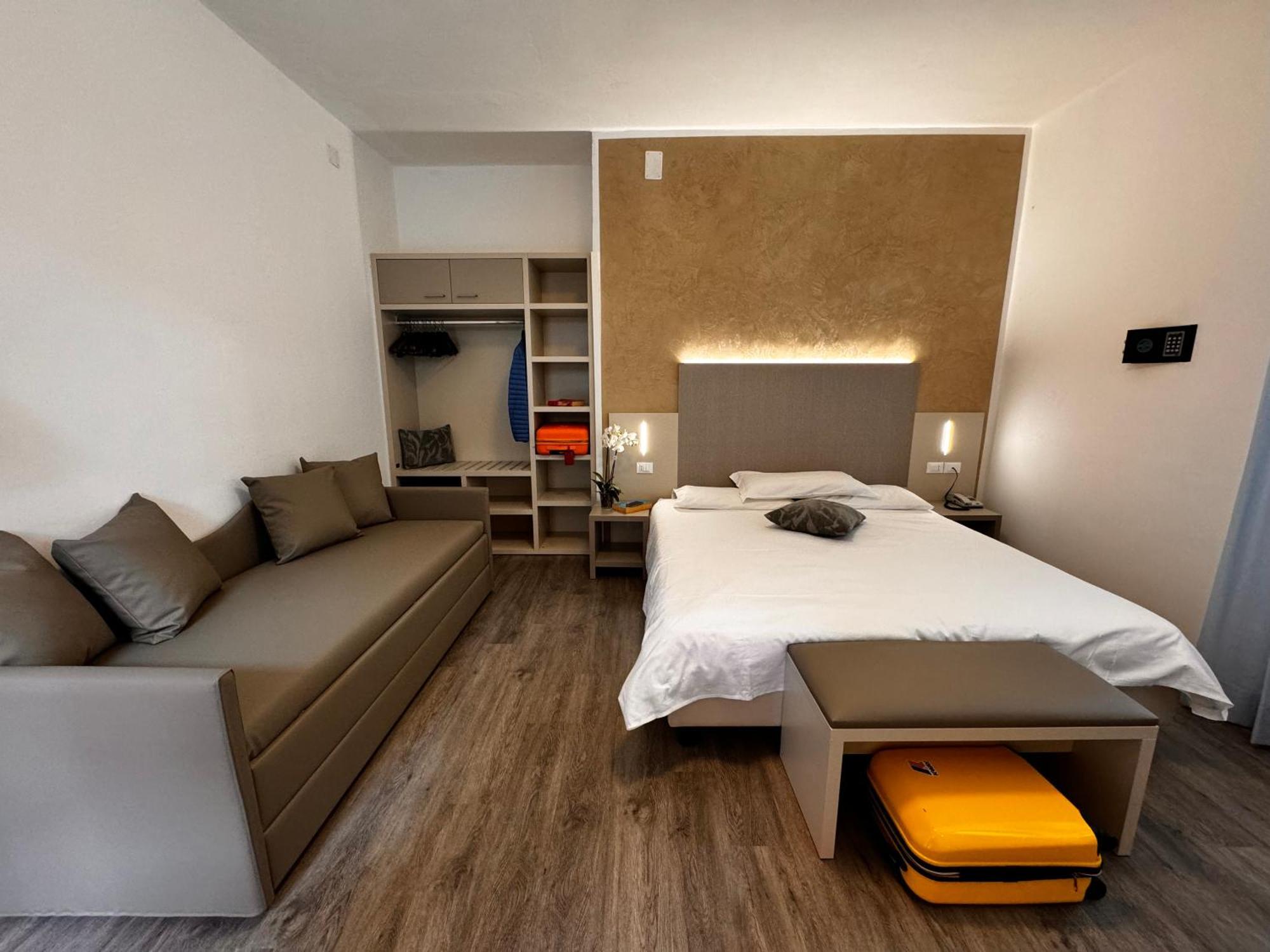 Hotel Etna Caorle Eksteriør billede